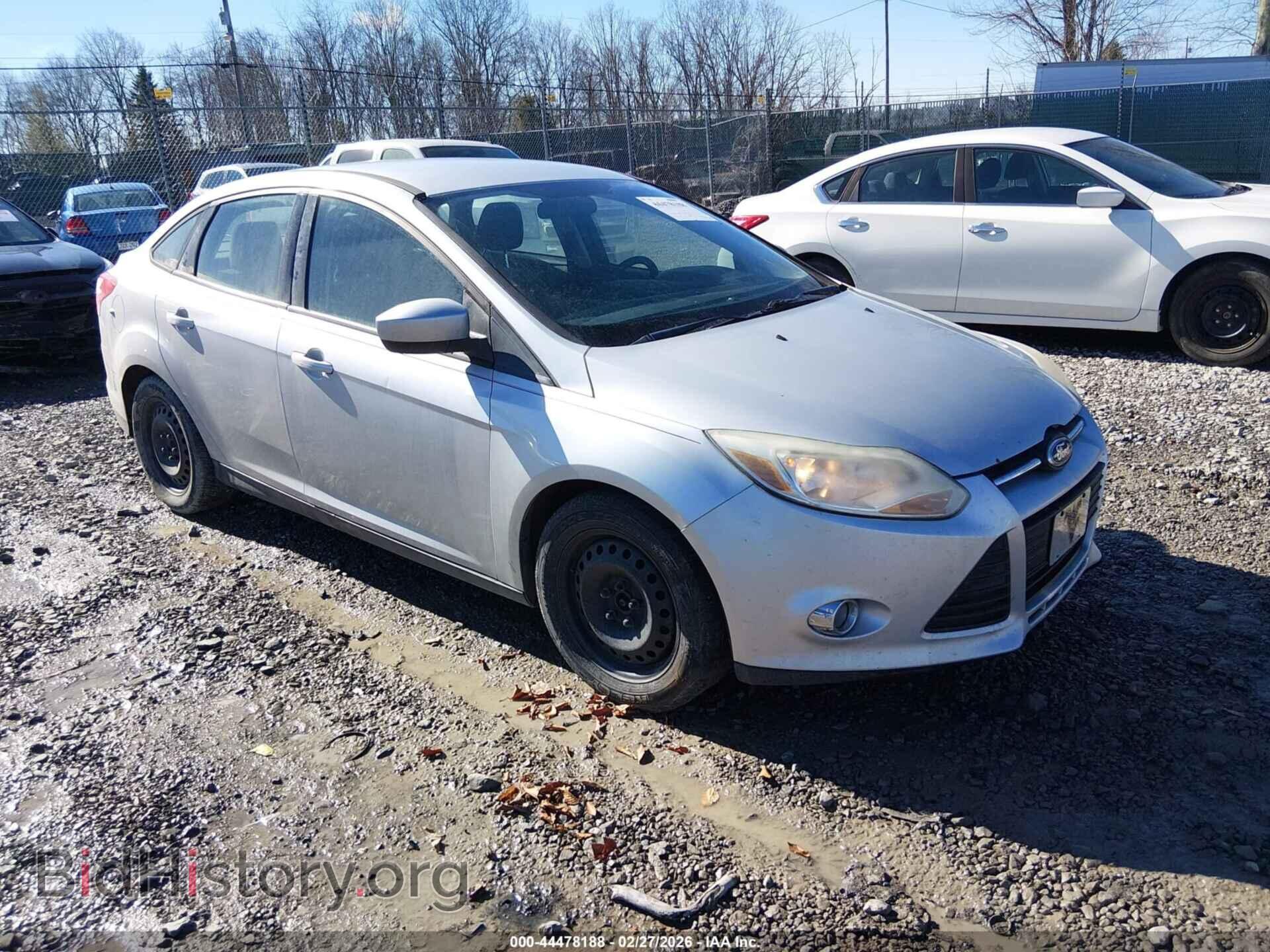 Photo 1FAHP3F26CL186676 - FORD FOCUS 2012