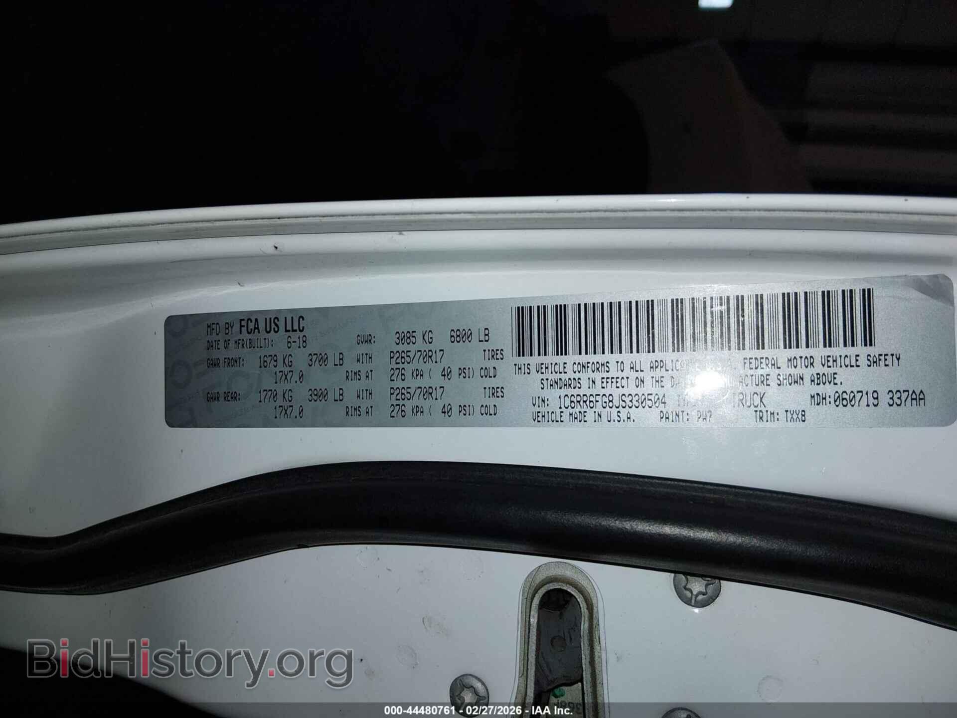 2018 RAM 1500 - VIN: 1C6RR6FG8JS330504 - Фото 9