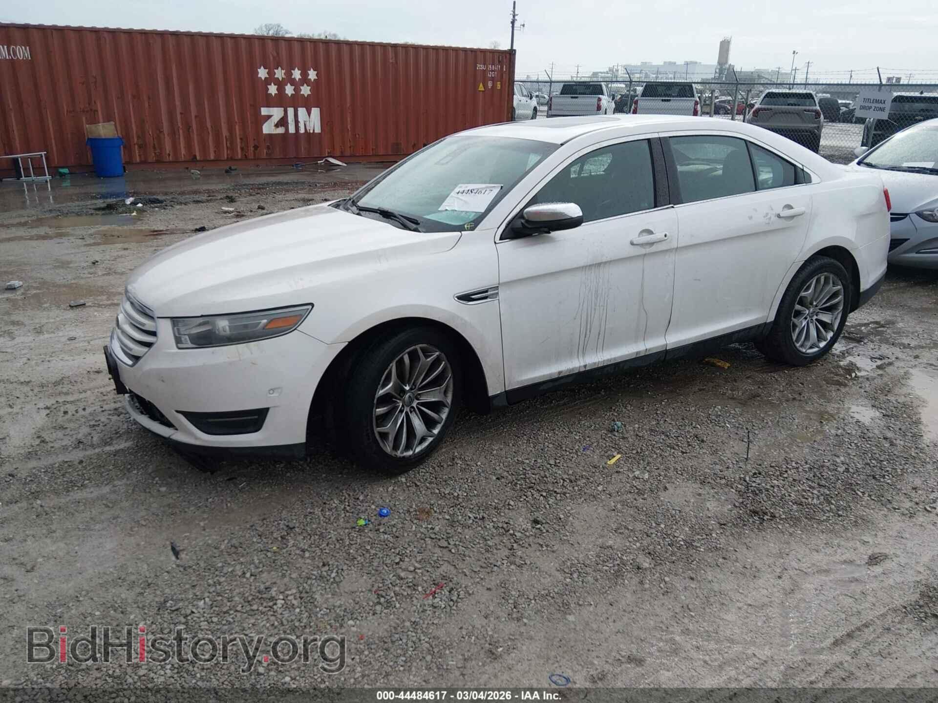 2013 FORD TAURUS - VIN: 1FAHP2F82DG229631 - Фото 2