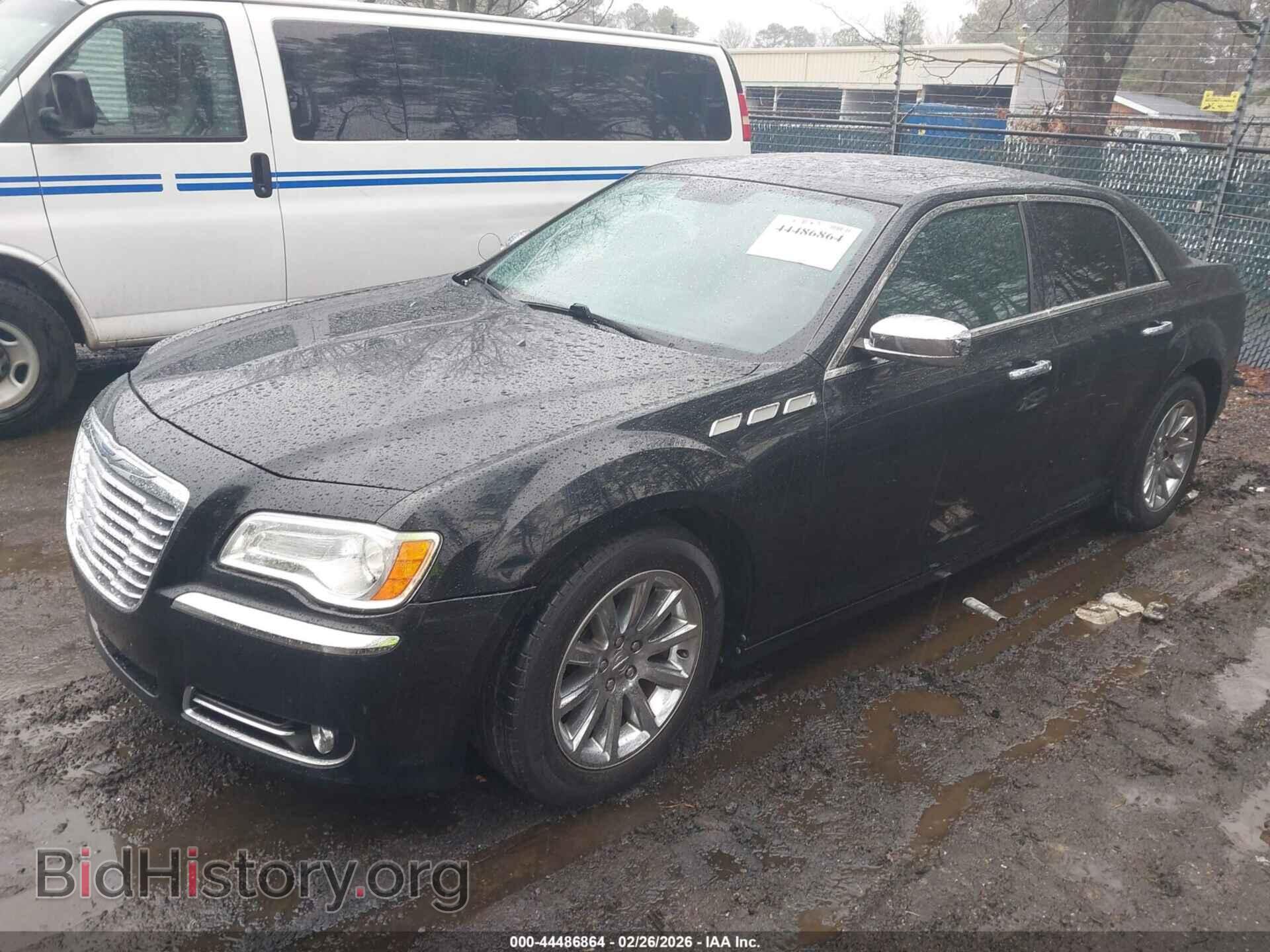 2012 CHRYSLER 300 - VIN: 2C3CCACG8CH265773 - Фото 2