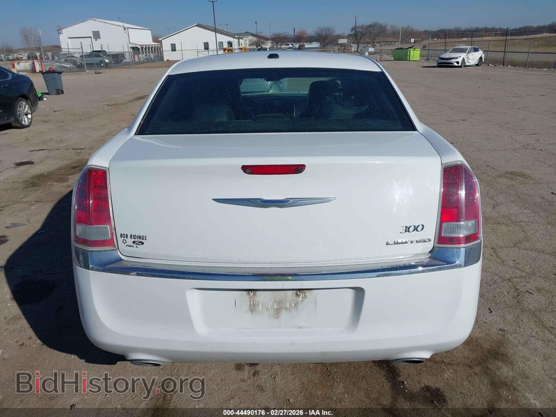 2012 CHRYSLER 300 - VIN: 2C3CCACG7CH206018 - Фото 16