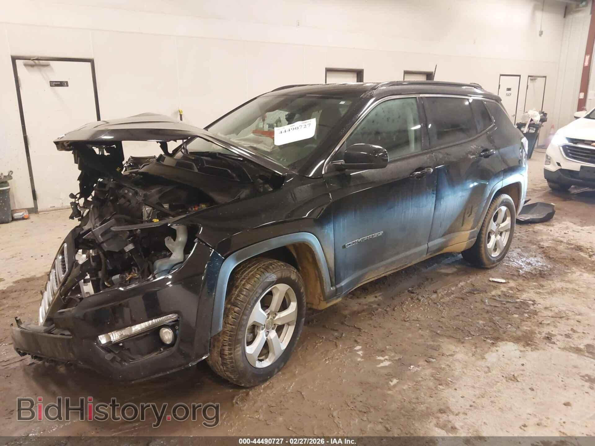 2018 JEEP COMPASS - VIN: 3C4NJCBBXJT411395 - Фото 2