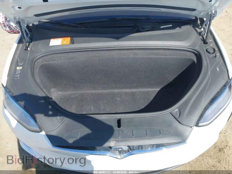 2018 Tesla MODEL X (VIN 5YJXCBE22JF103533) — фото 10 из 17