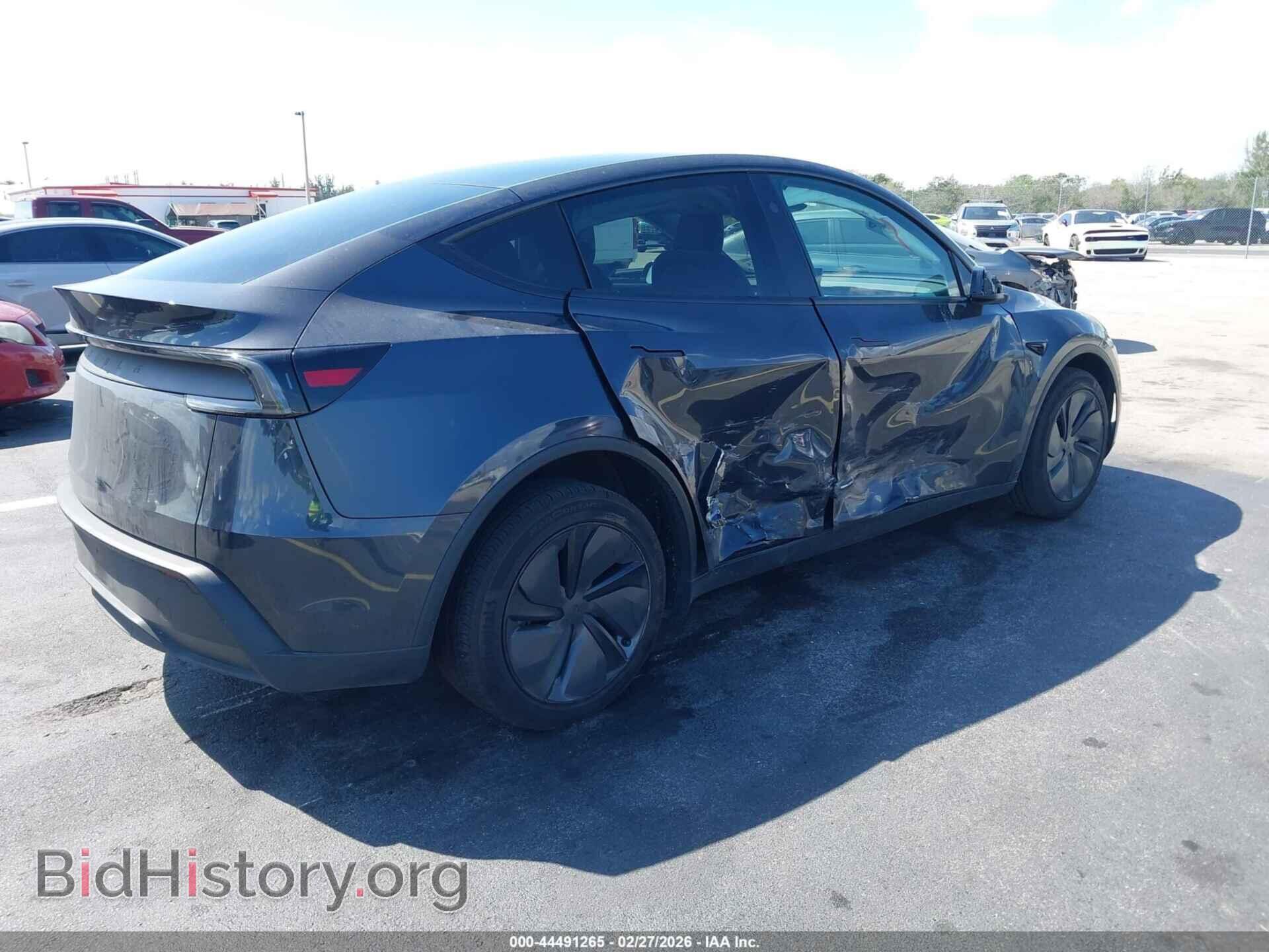 2026 TESLA MODEL Y - VIN: 7SAYGDED5TF378664 - Photo 4