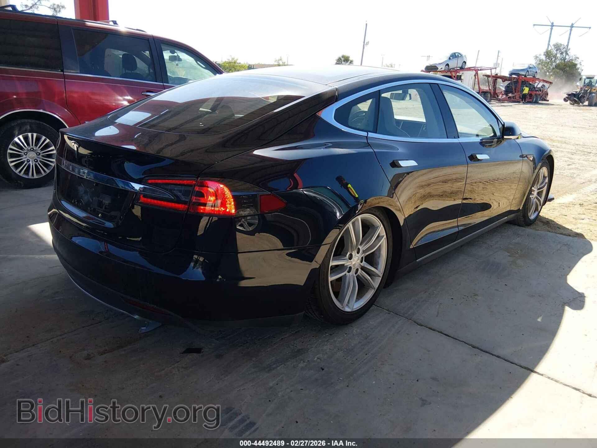 2013 TESLA MODEL S - VIN: 5YJSA1CP2DFP04423 - Фото 4