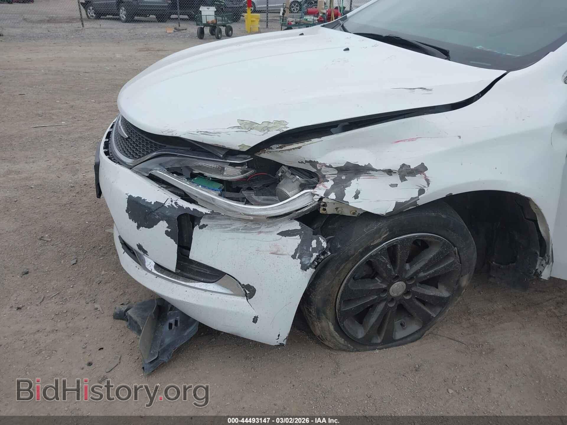 2015 CHRYSLER 200 - VIN: 1C3CCCAB6FN692738 - Фото 6
