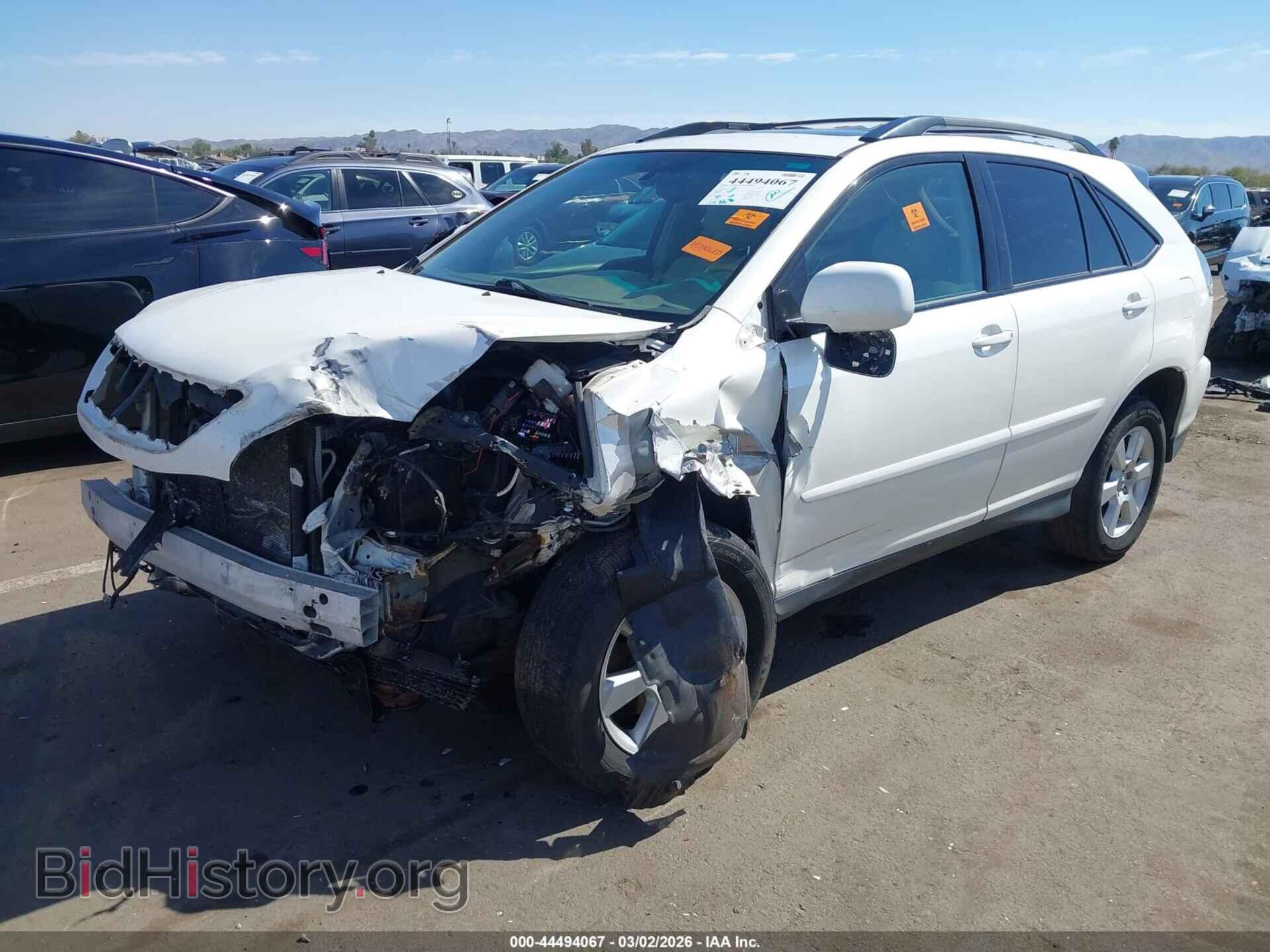 2005 LEXUS RX 330 - VIN: 2T2HA31U25C057375 - Photo 2