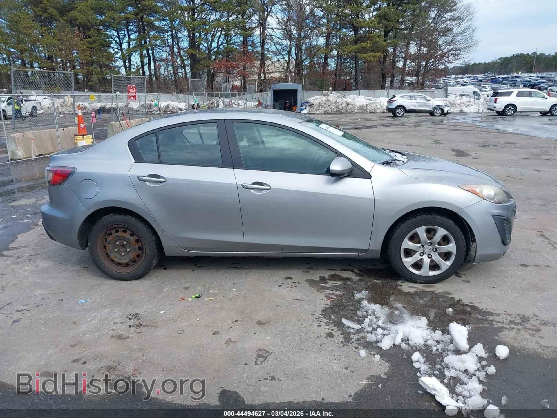 2011 MAZDA MAZDA3 - VIN: JM1BL1UG6B1494830 - Фото 13