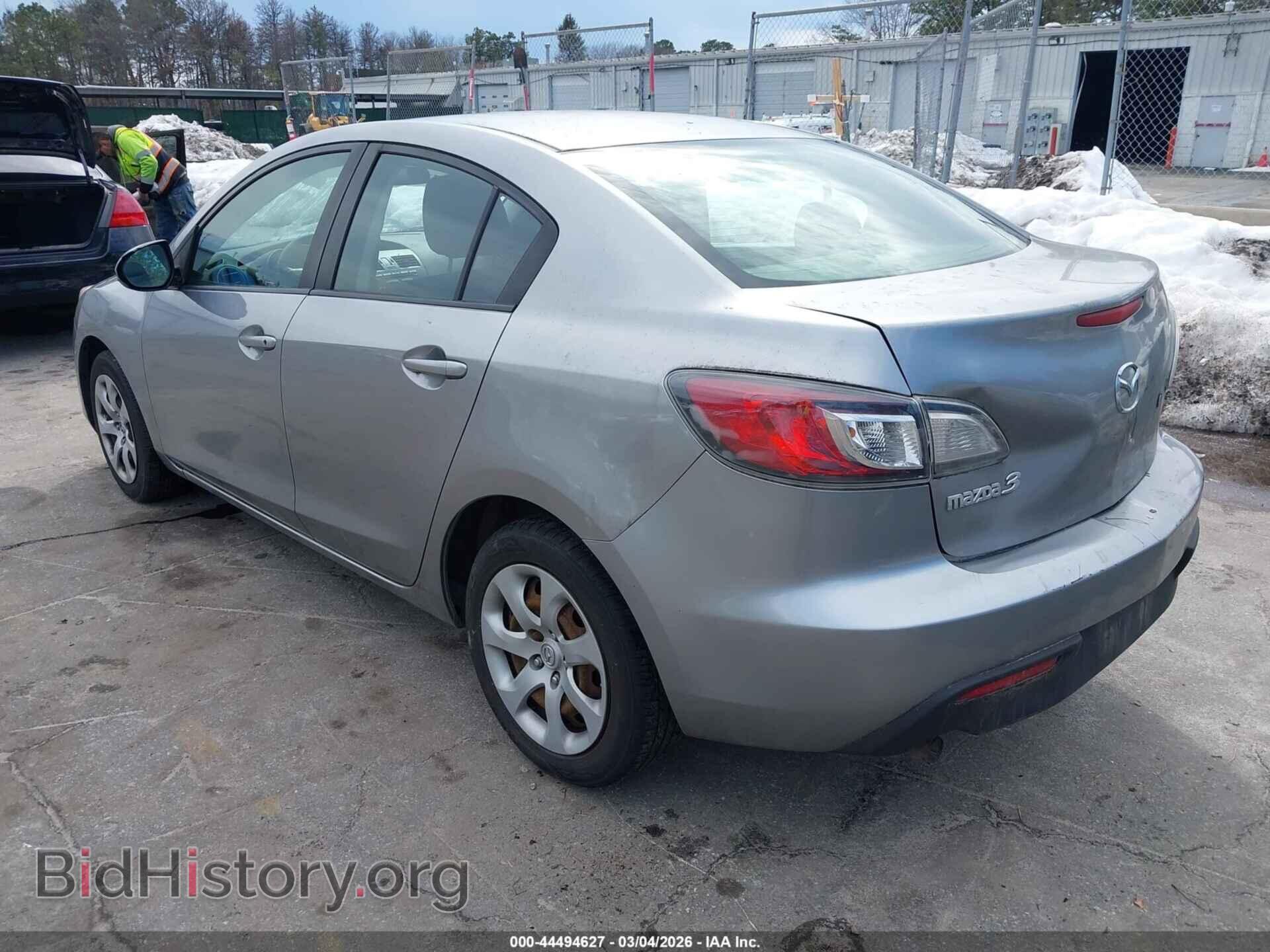 2011 MAZDA MAZDA3 - VIN: JM1BL1UG6B1494830 - Фото 3