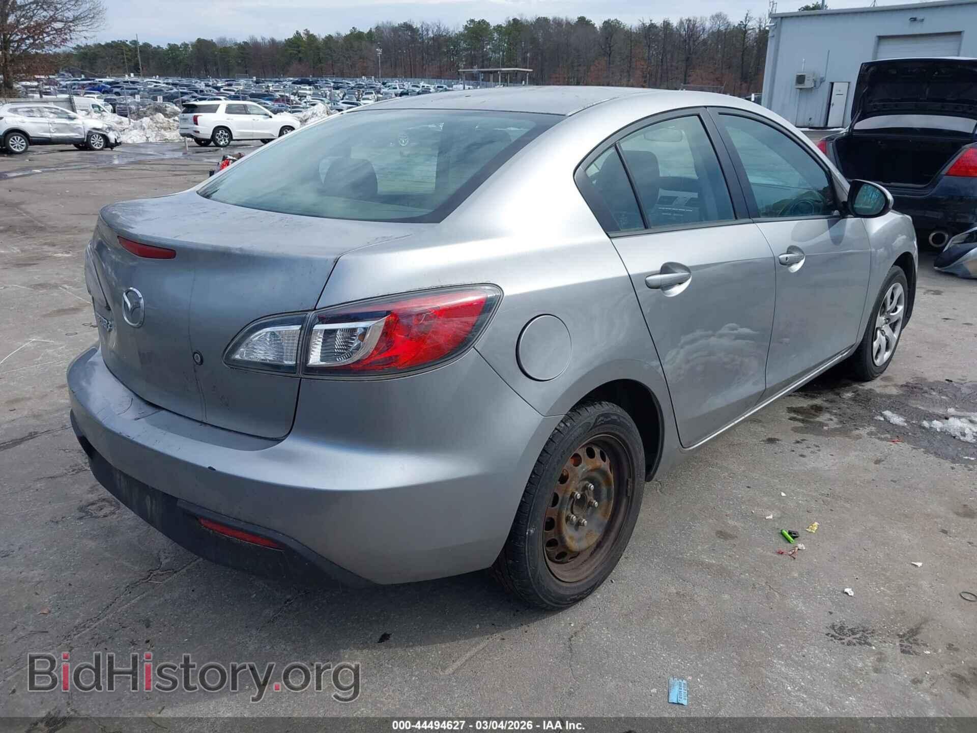2011 MAZDA MAZDA3 - VIN: JM1BL1UG6B1494830 - Фото 4