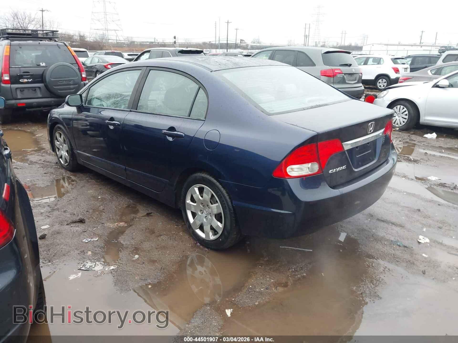 2010 HONDA CIVIC - VIN: 19XFA1F59AE086322 - Фото 3