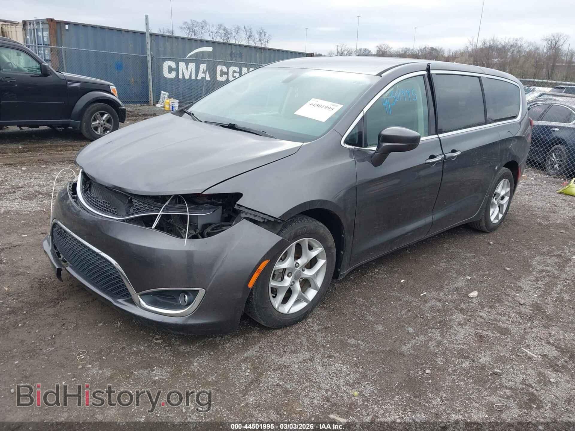 2018 CHRYSLER PACIFICA - VIN: 2C4RC1FG2JR175527 - Фото 2