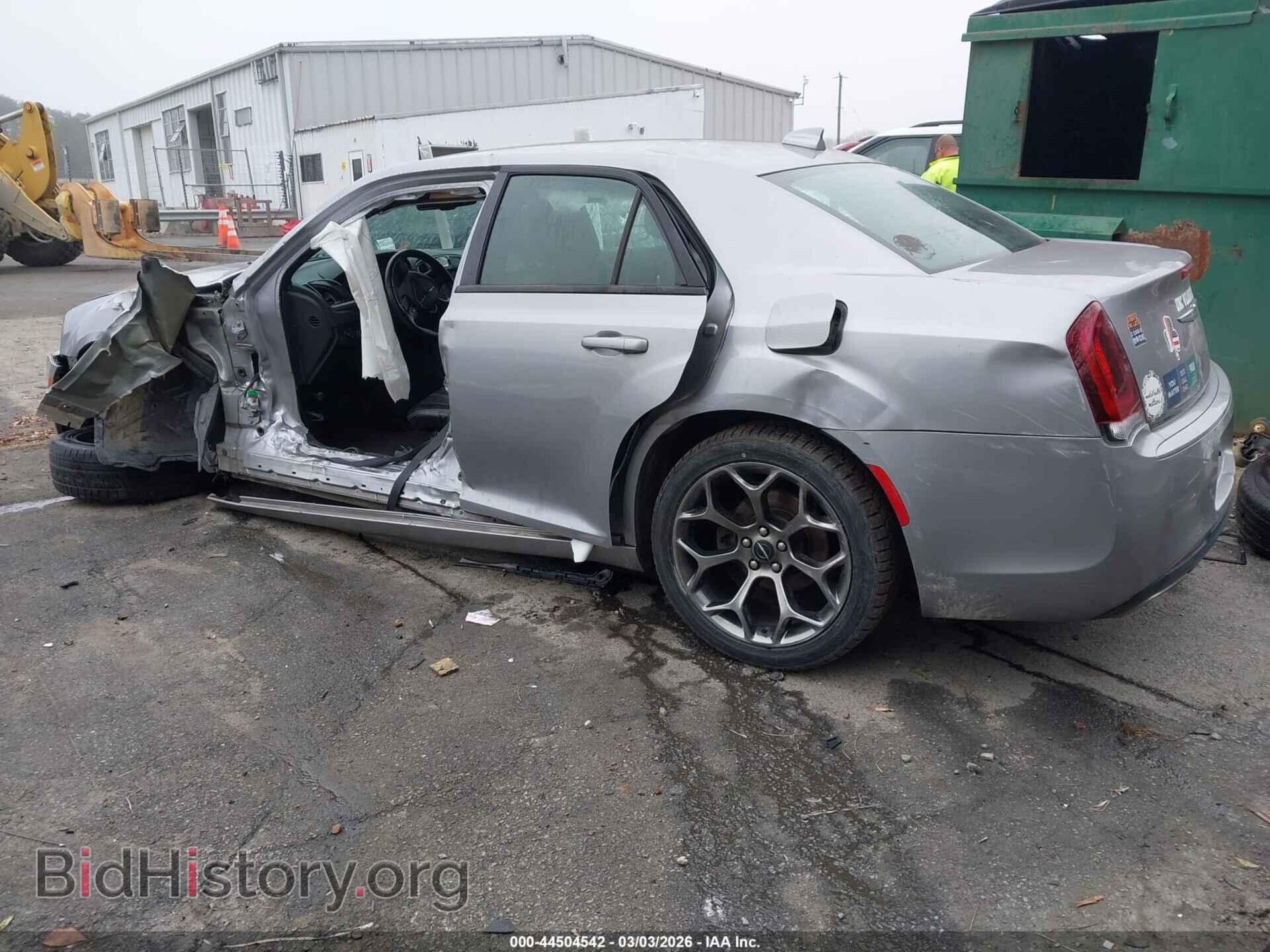 2016 CHRYSLER 300 - VIN: 2C3CCABG1GH313458 - Фото 3