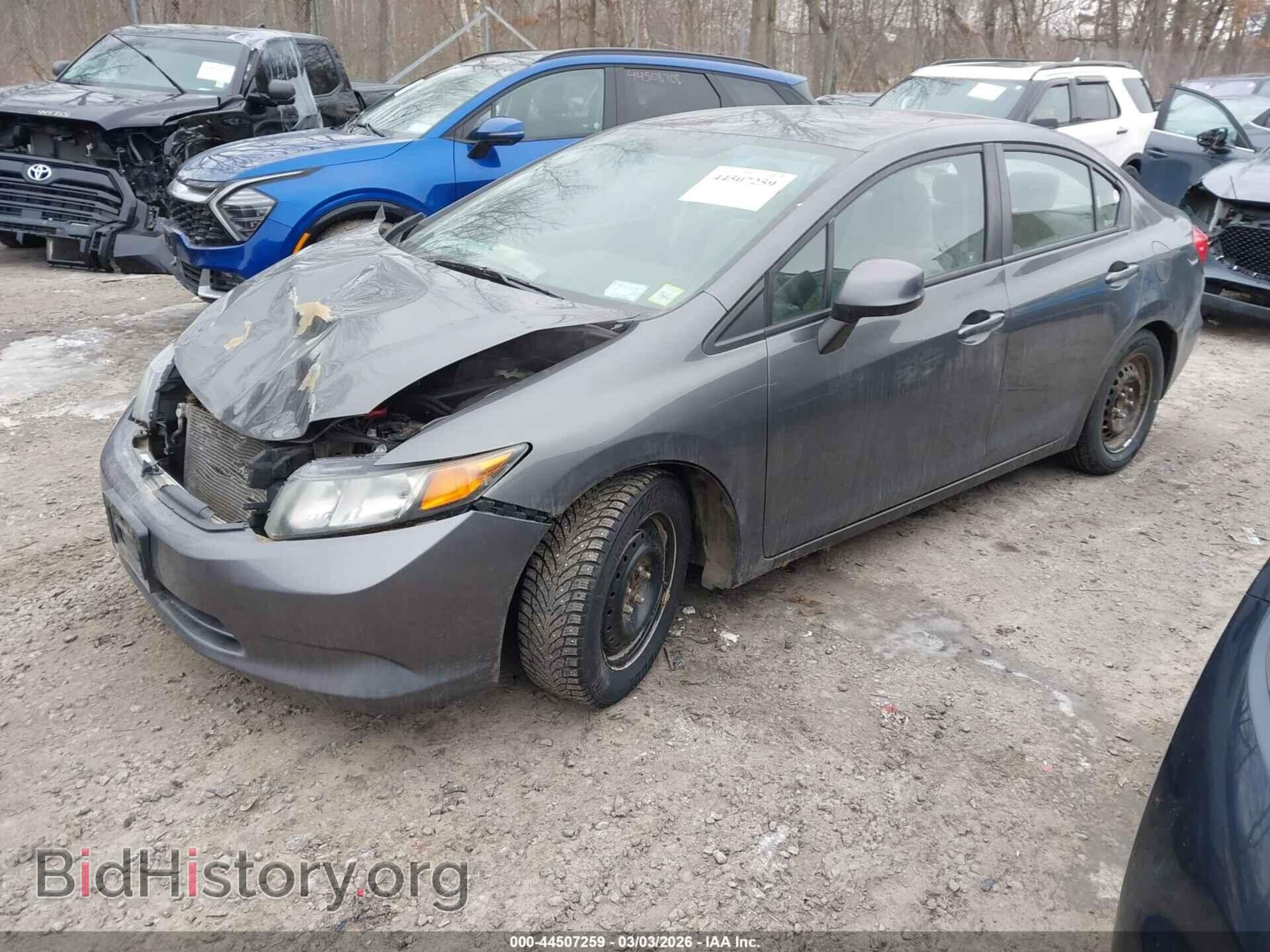 2012 HONDA CIVIC - VIN: 2HGFB2F5XCH579132 - Фото 2