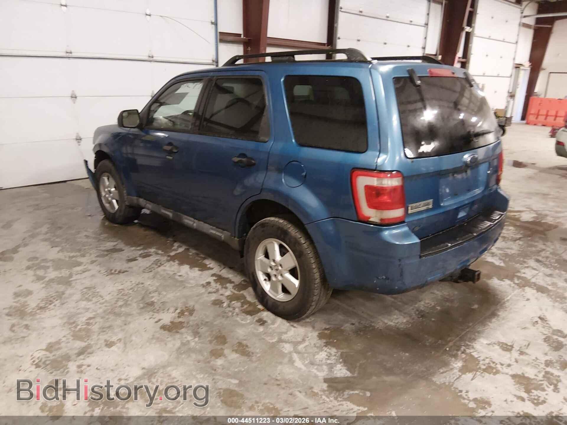 2010 FORD ESCAPE - VIN: 1FMCU0D73AKB31840 - Фото 3