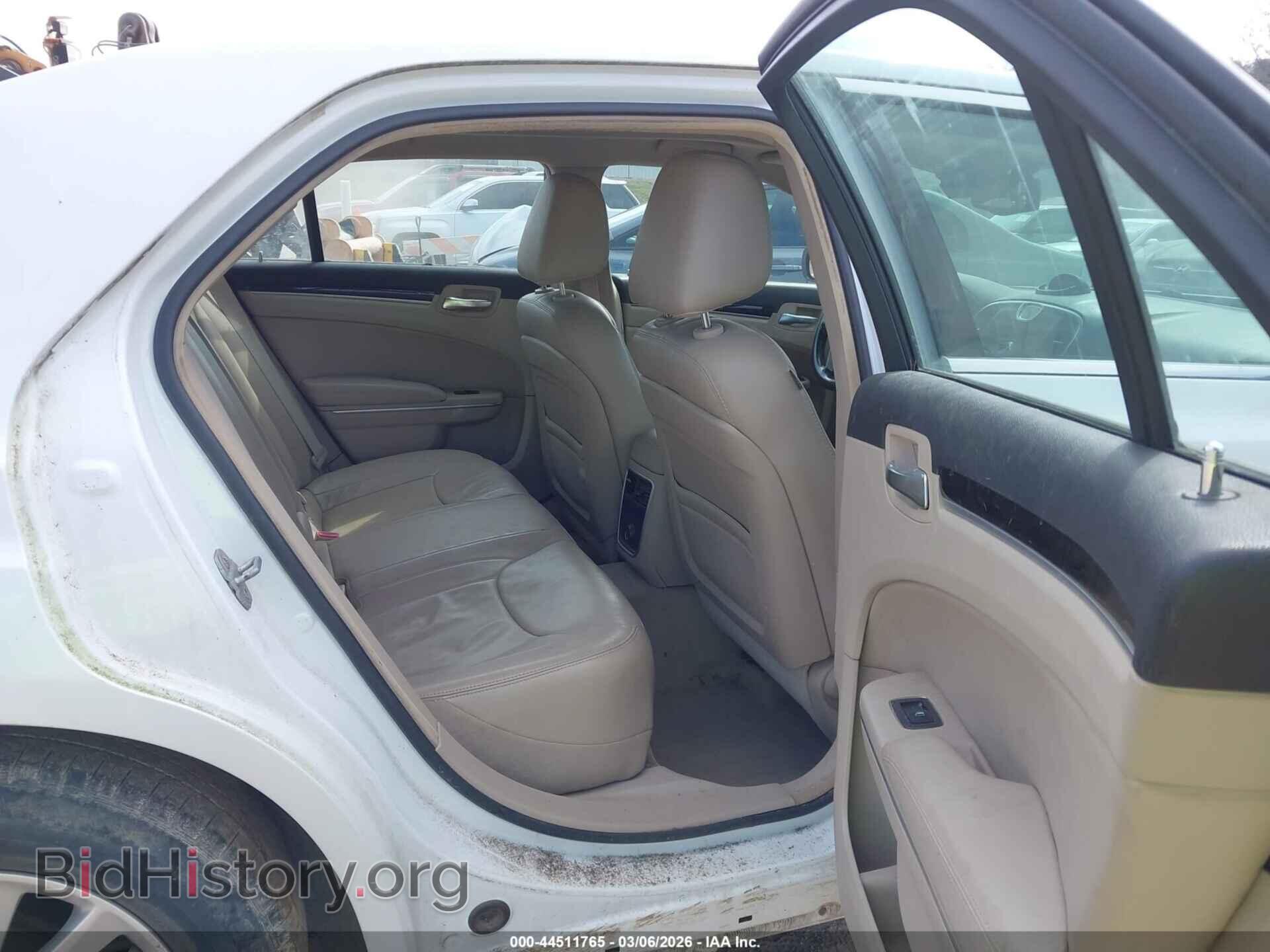 2014 CHRYSLER 300 - VIN: 2C3CCAAG8EH207670 - Фото 8