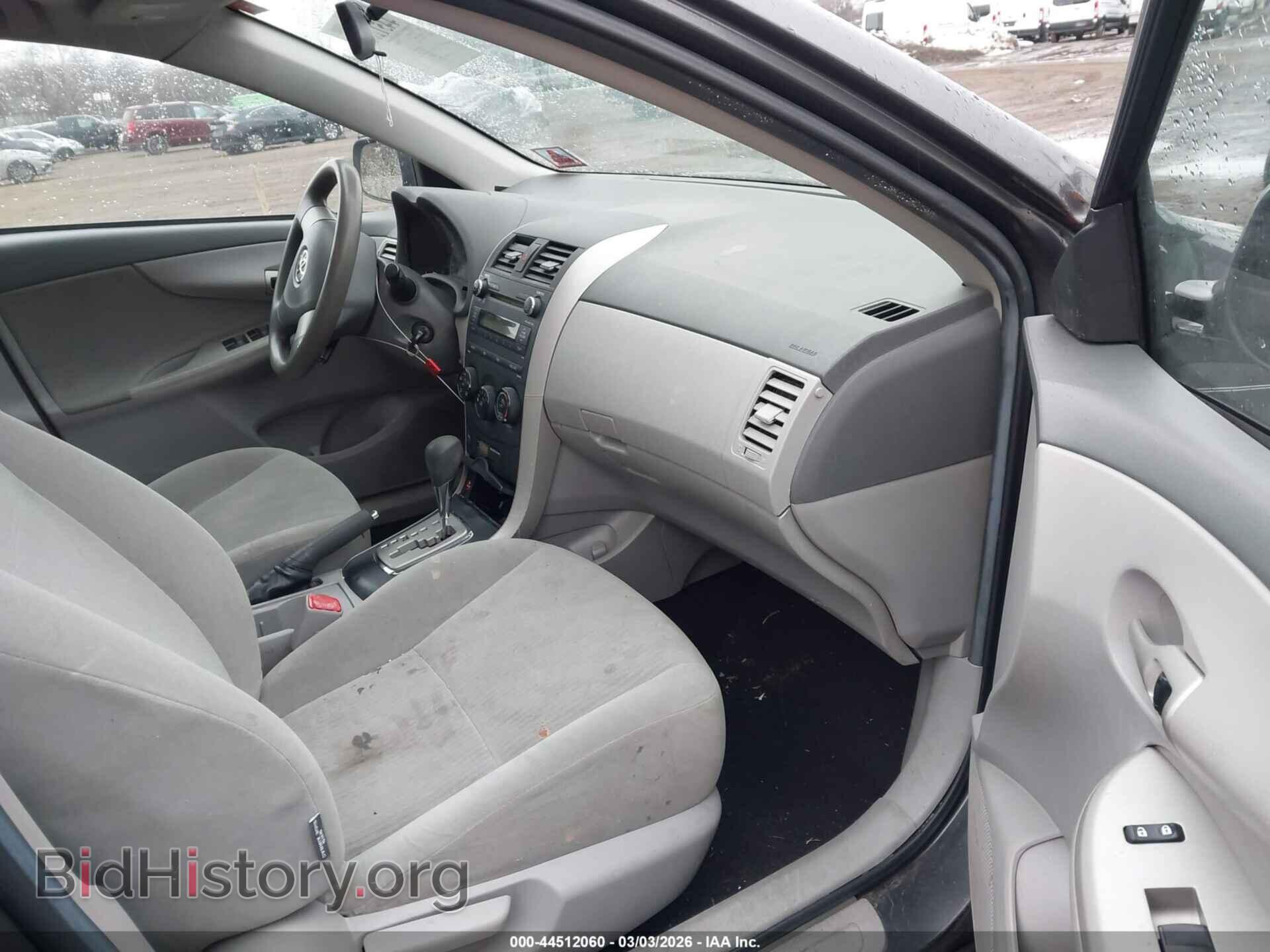 2010 TOYOTA COROLLA - VIN: 2T1BU4EE0AC496496 - Фото 5