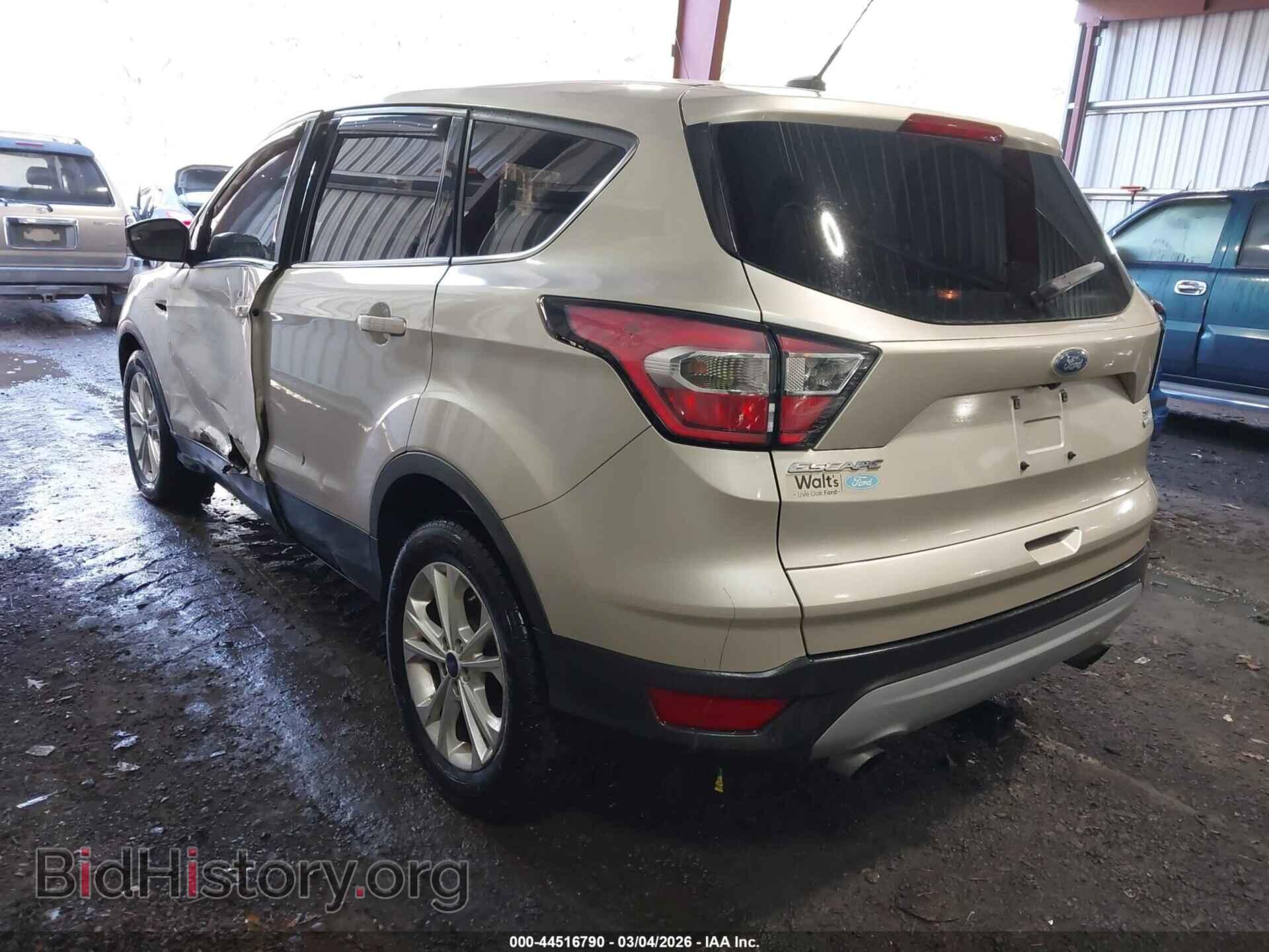 2017 FORD ESCAPE - VIN: 1FMCU0GD4HUC02477 - Фото 3