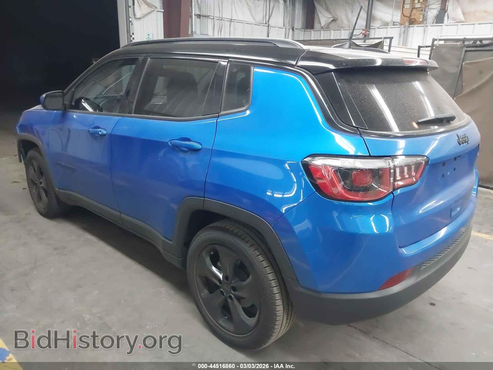 2018 JEEP COMPASS - VIN: 3C4NJCBB0JT471573 - Фото 3