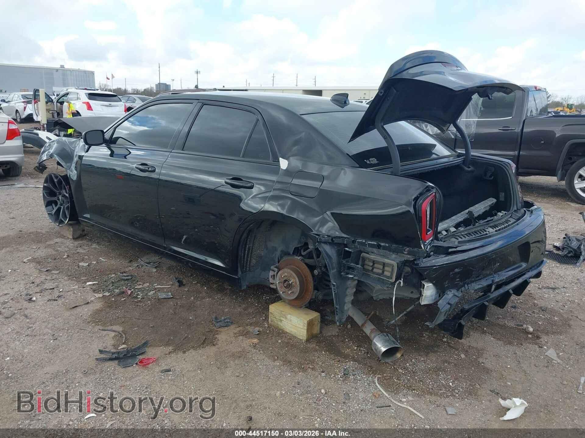 2019 CHRYSLER 300 - VIN: 2C3CCABG8KH686649 - Фото 3