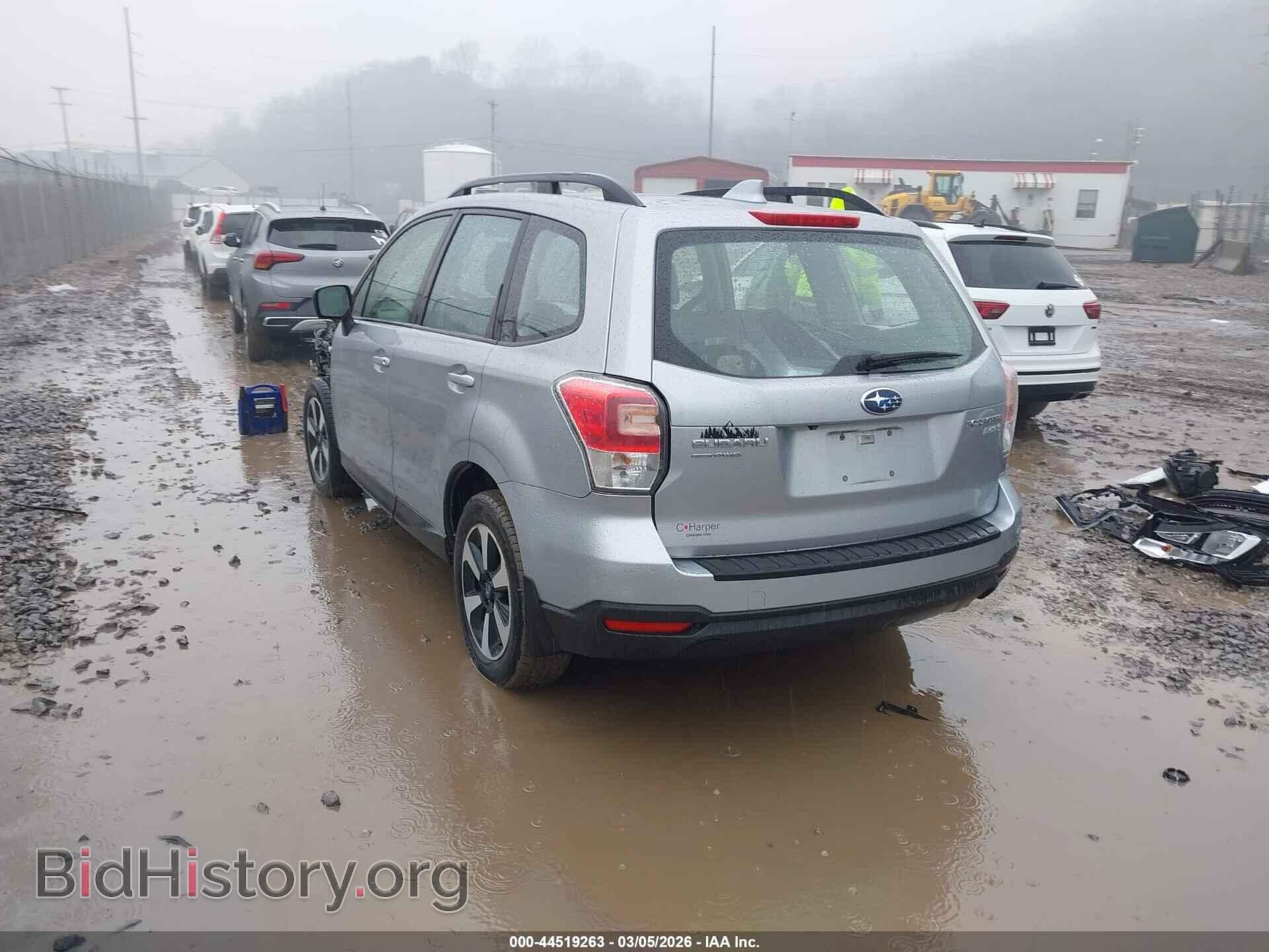 2017 SUBARU FORESTER - VIN: JF2SJABC8HH438072 - Фото 3