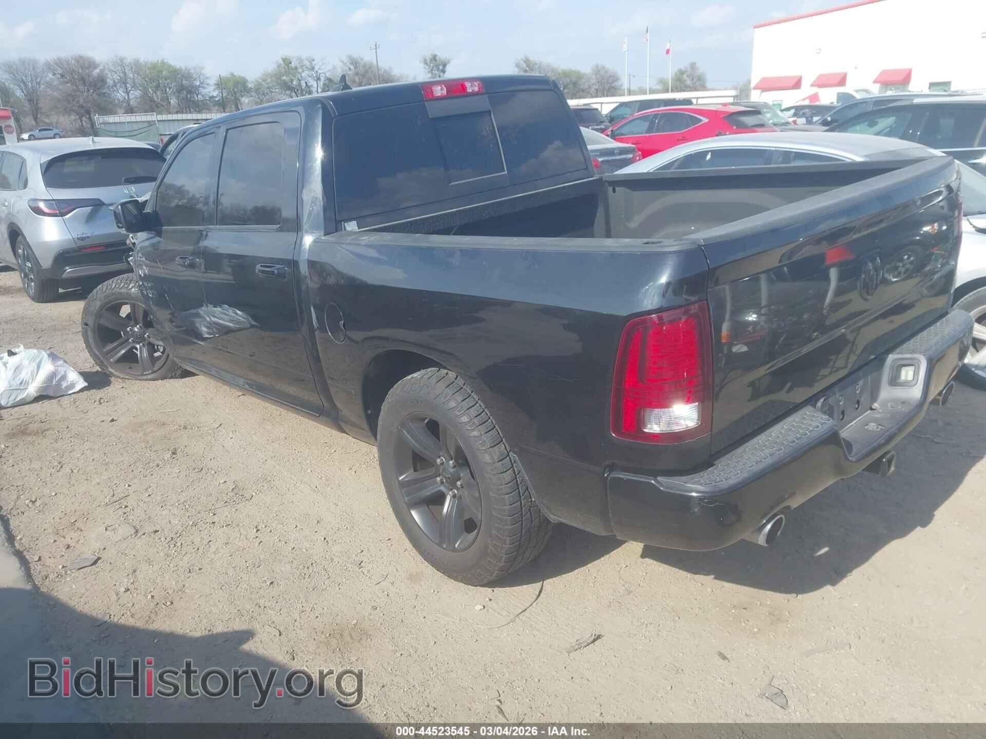 2016 RAM 1500 - VIN: 1C6RR6MT9GS164583 - Фото 3
