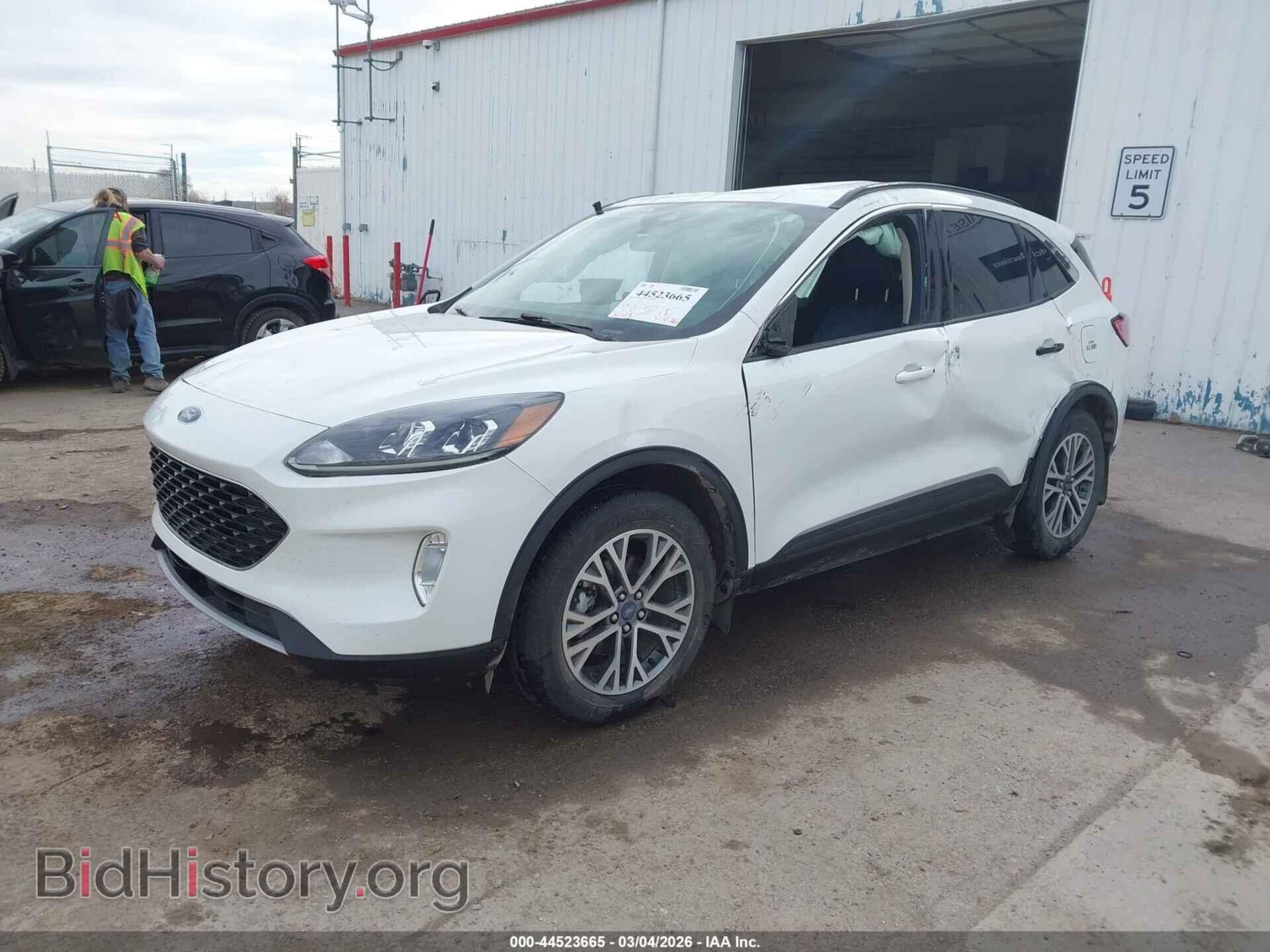 2020 FORD ESCAPE - VIN: 1FMCU9H60LUA02595 - Photo 2