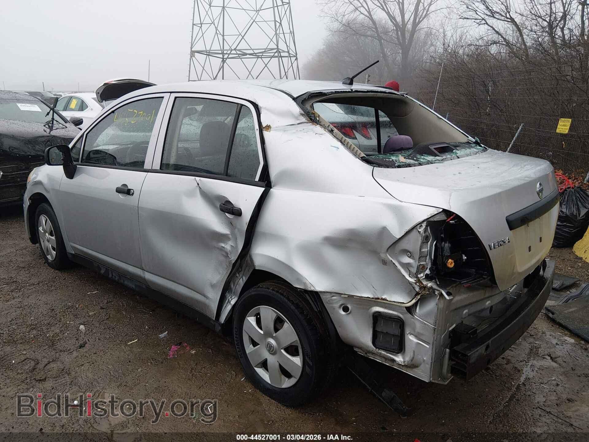 2011 NISSAN VERSA - VIN: 3N1CC1AP2BL413021 - Фото 3