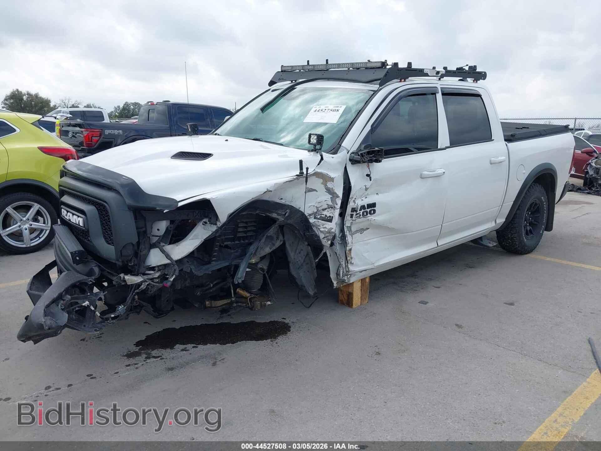 2018 RAM 1500 - VIN: 1C6RR7YT5JS235933 - Фото 2