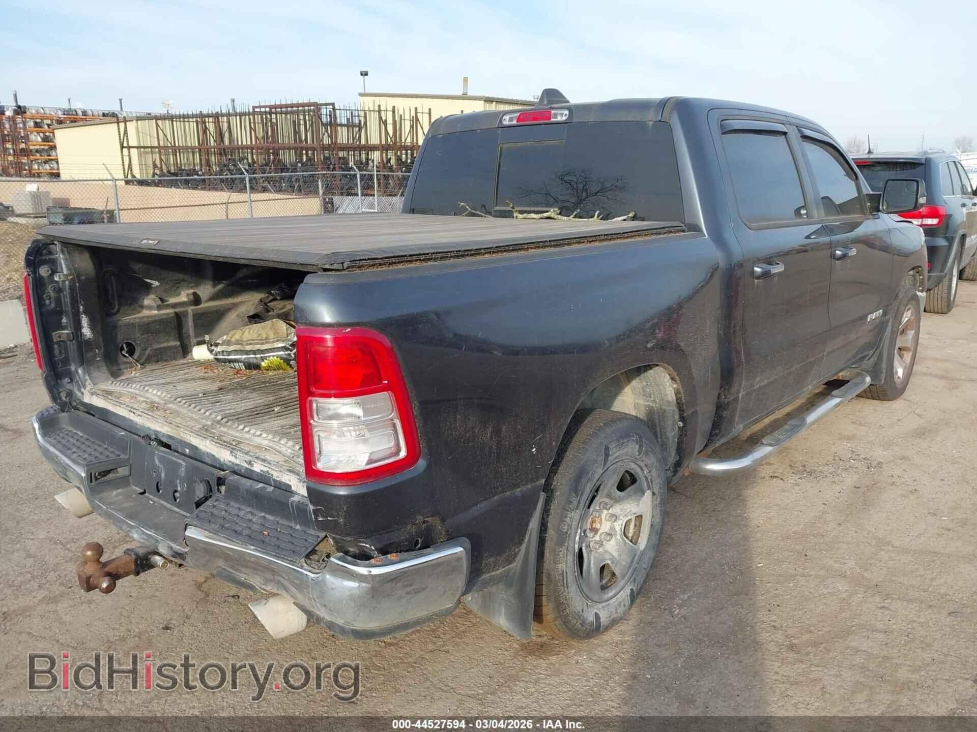 2019 RAM 1500 - VIN: 1C6SRFFT3KN689970 - Фото 4