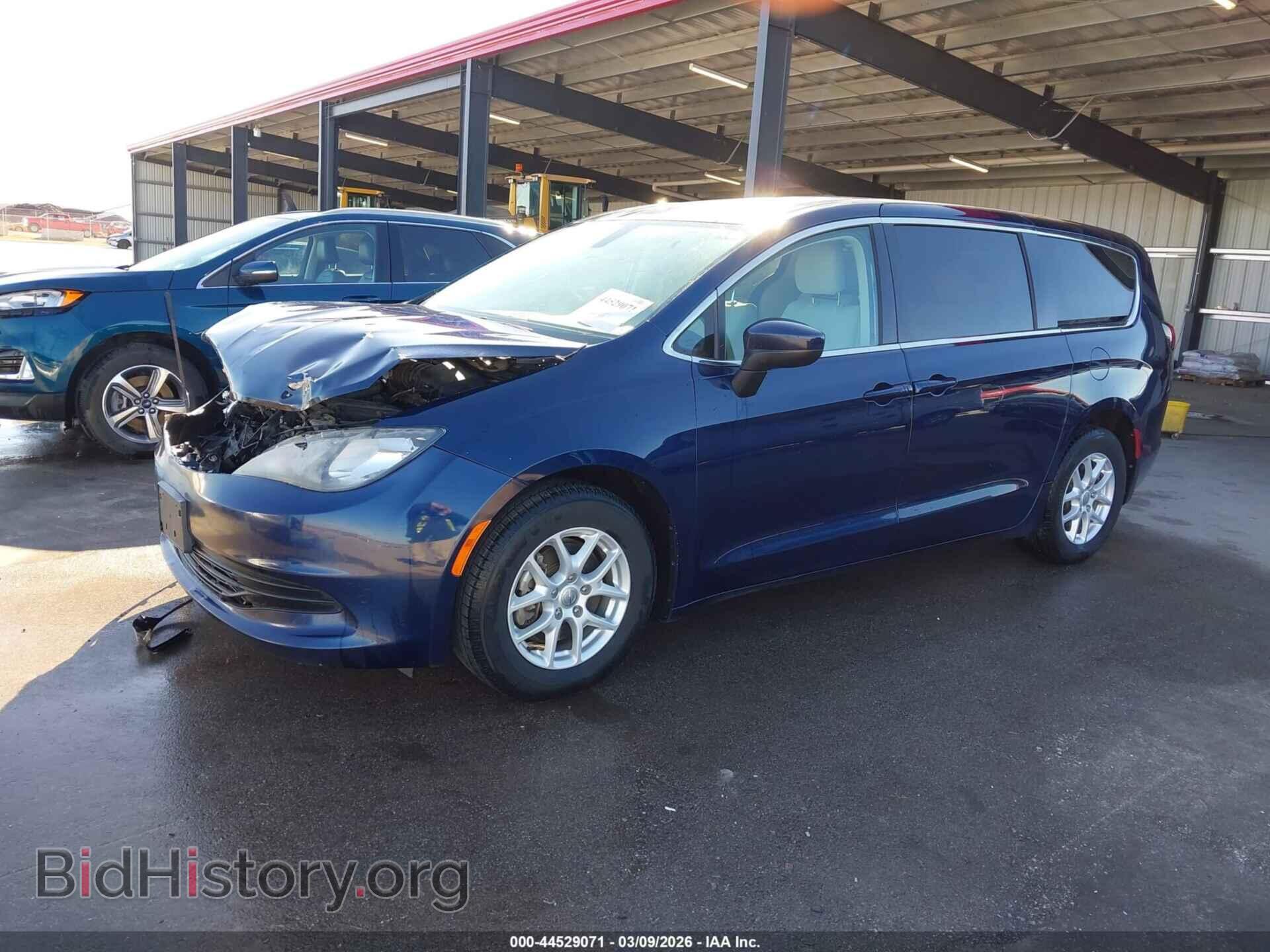2017 CHRYSLER PACIFICA - VIN: 2C4RC1DG4HR512437 - Фото 2