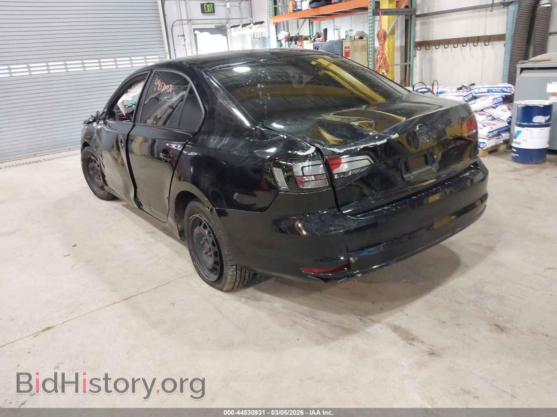 2017 VOLKSWAGEN JETTA - VIN: 3VW2B7AJ5HM359062 - Фото 2
