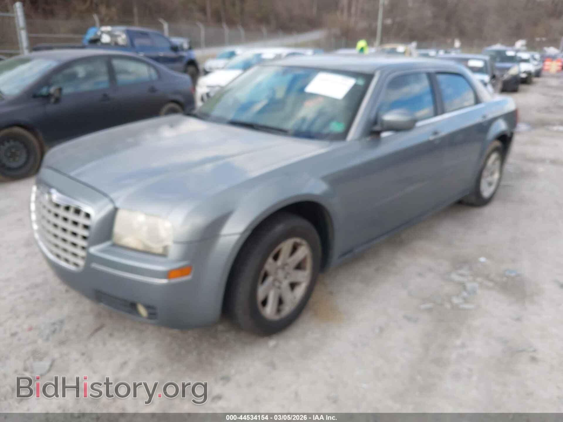 2006 CHRYSLER 300 - VIN: 2C3KA53G56H257692 - Фото 2