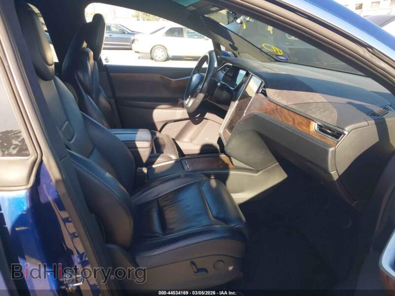 2017 Tesla MODEL X (VIN 5YJXCBE29HF054003) — фото 5 из 18