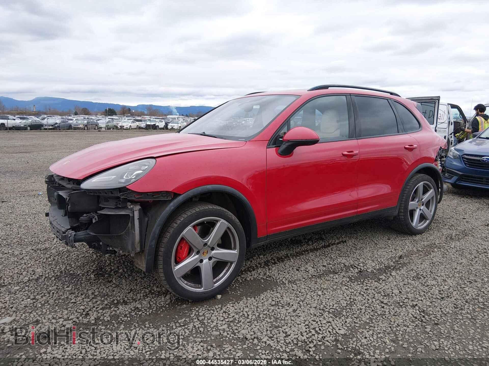 2016 PORSCHE CAYENNE - VIN: WP1AC2A22GLA88340 - Photo 2