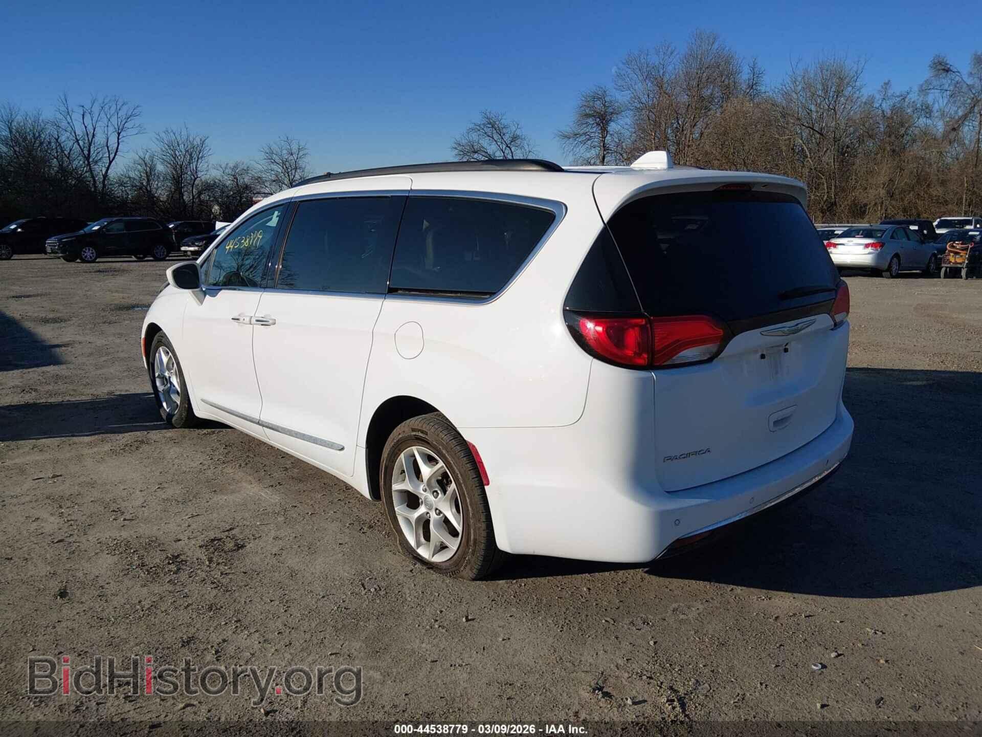 2017 CHRYSLER PACIFICA - VIN: 2C4RC1BG5HR794686 - Фото 3