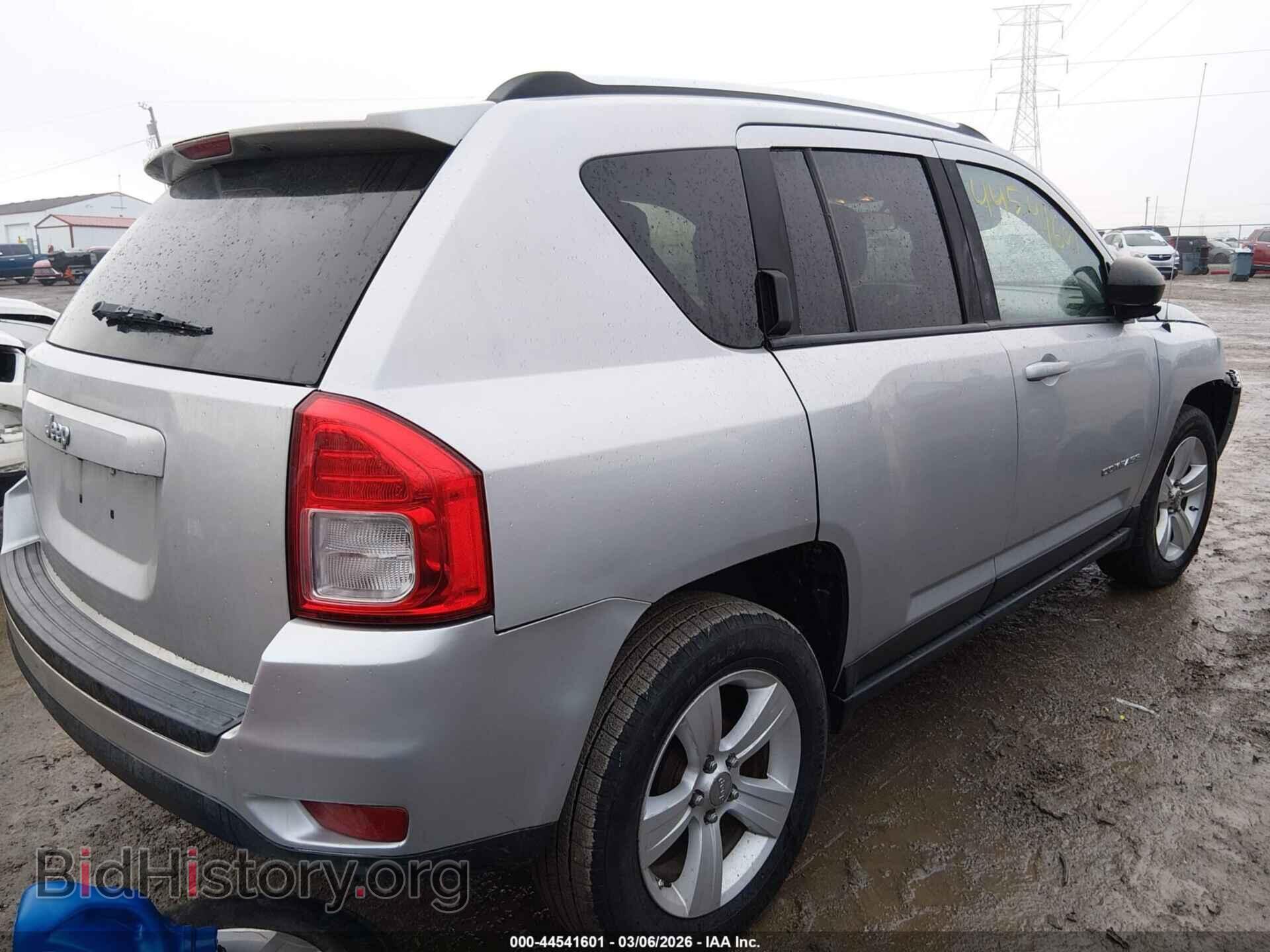 2011 JEEP COMPASS - VIN: 1J4NT1FA9BD138564 - Photo 4