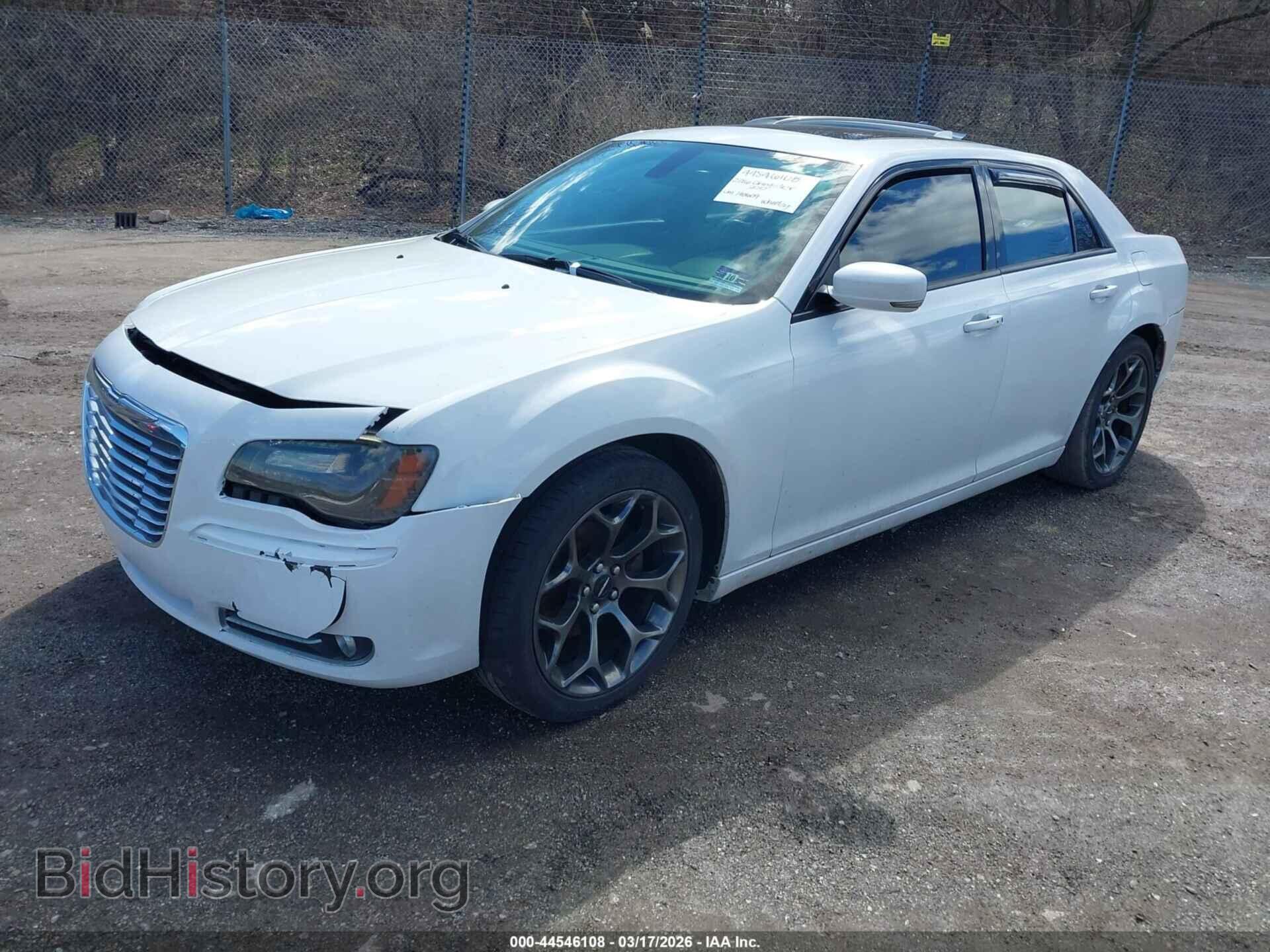 2016 CHRYSLER 300 - VIN: 2C3CCABG4GH190609 - Фото 2