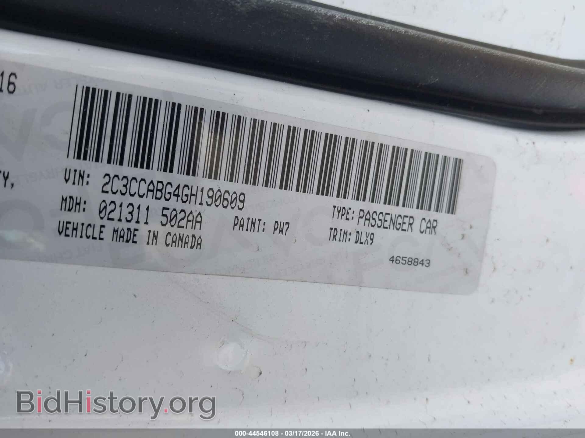 2016 CHRYSLER 300 - VIN: 2C3CCABG4GH190609 - Фото 9