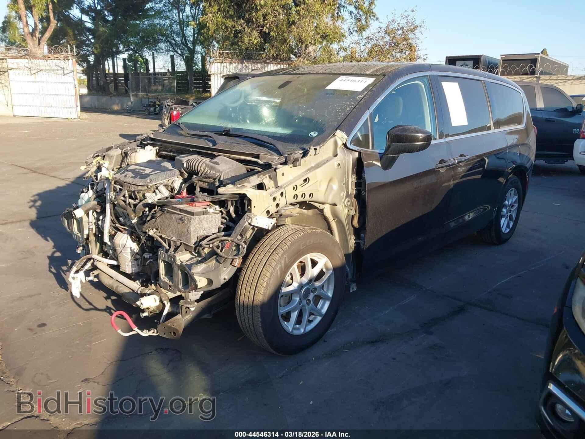 2017 CHRYSLER PACIFICA - VIN: 2C4RC1DG9HR840498 - Фото 2