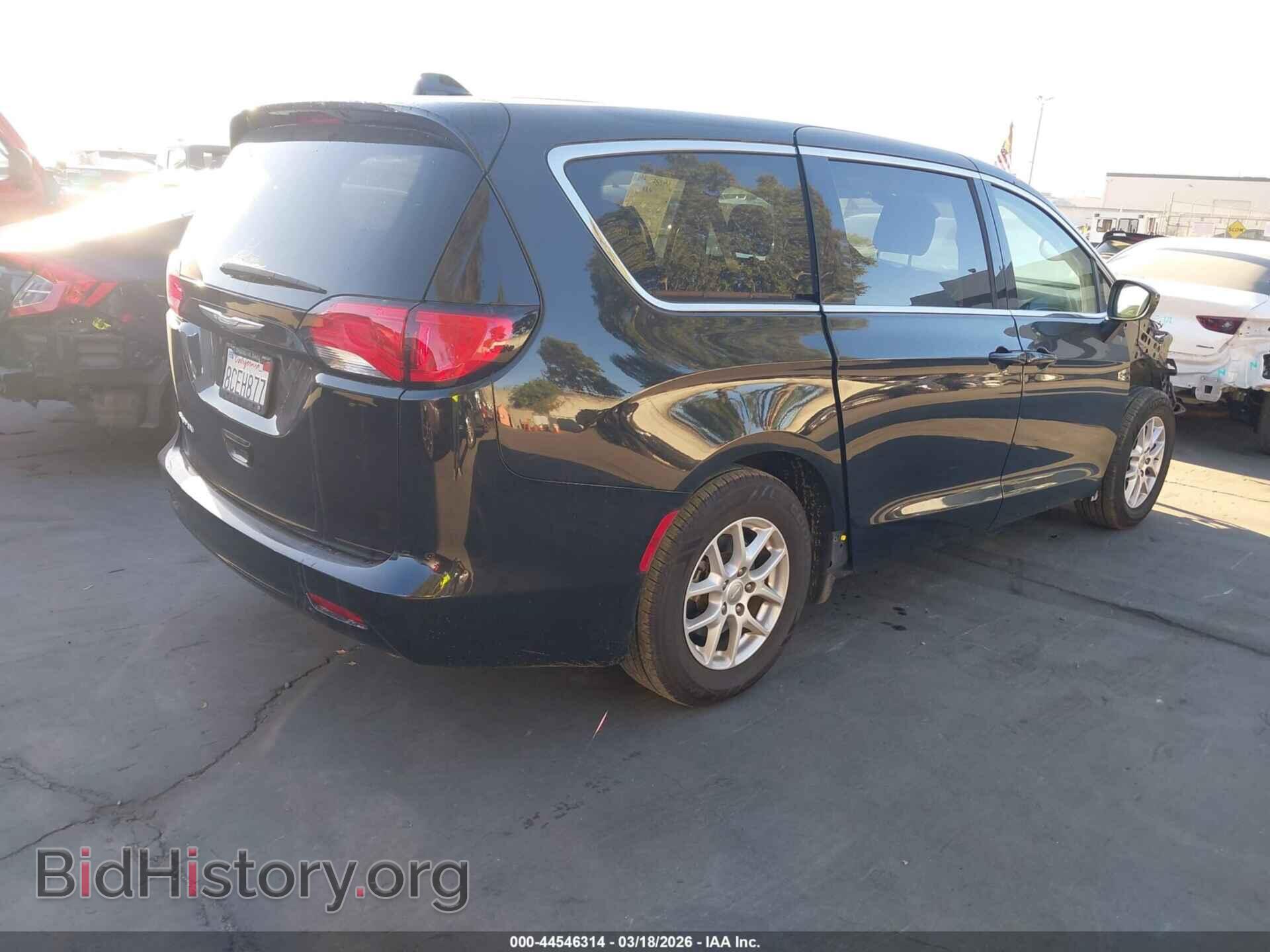 2017 CHRYSLER PACIFICA - VIN: 2C4RC1DG9HR840498 - Фото 4