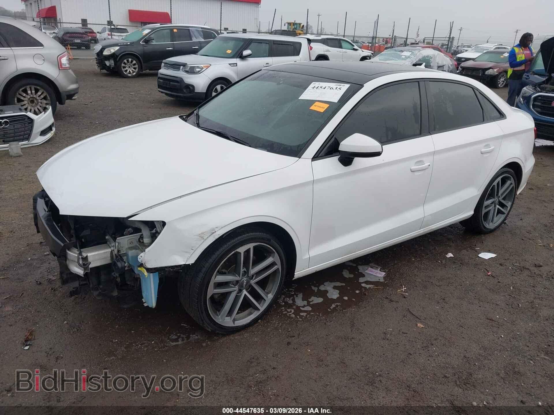 2017 AUDI A3 - VIN: WAUAUGFF0H1031796 - Фото 2