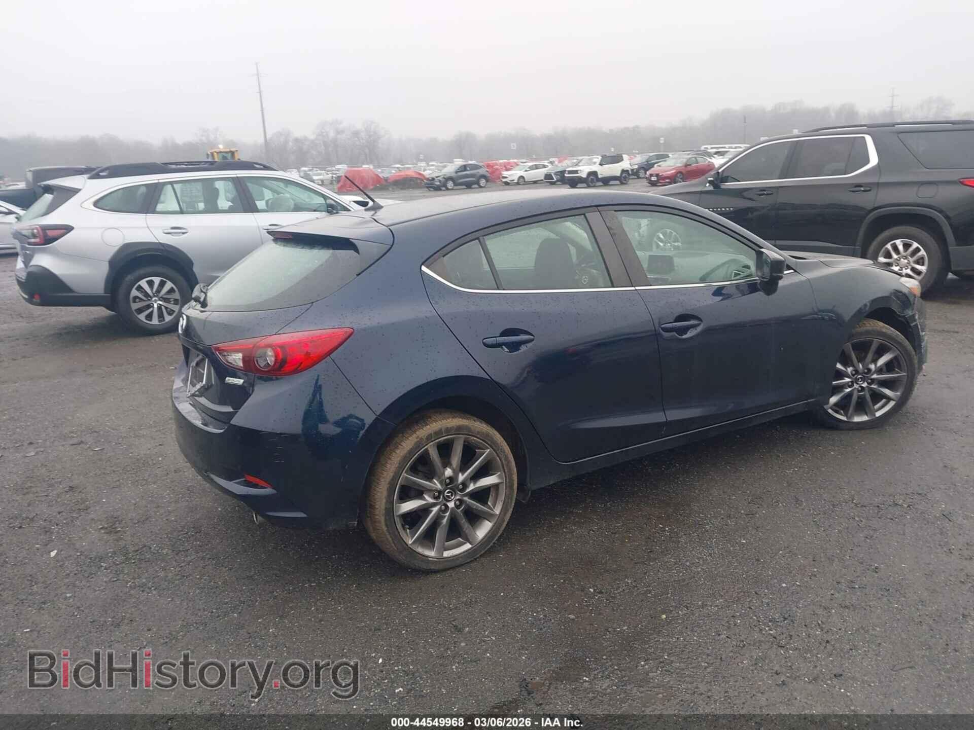2018 MAZDA MAZDA3 - VIN: 3MZBN1L33JM163484 - Фото 4