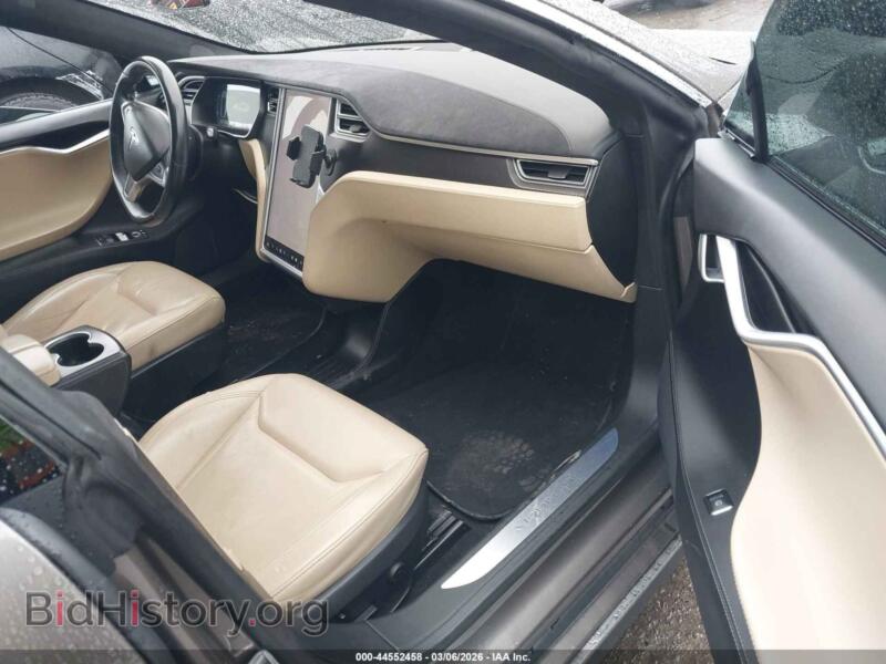 2016 Tesla MODEL S (VIN 5YJSA1E43GF119664) — фото 5 из 18