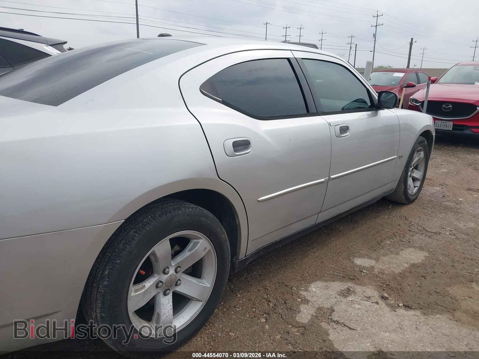 2010 DODGE CHARGER - VIN: 2B3CA3CV2AH285544 - Фото 4