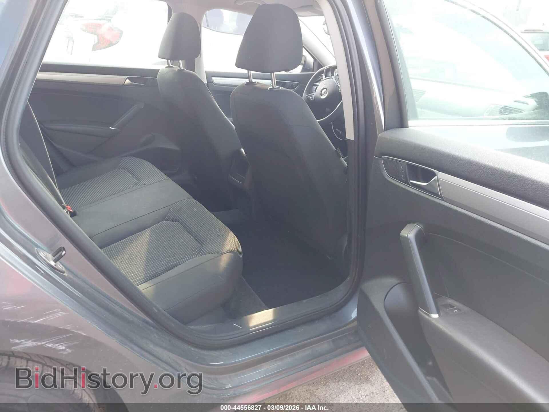 2017 VOLKSWAGEN PASSAT - VIN: 1VWAT7A36HC085236 - Фото 8