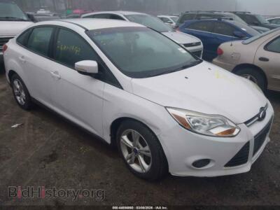 2014 Ford FOCUS SE, white — VIN 1FADP3F24EL344014, IAAI