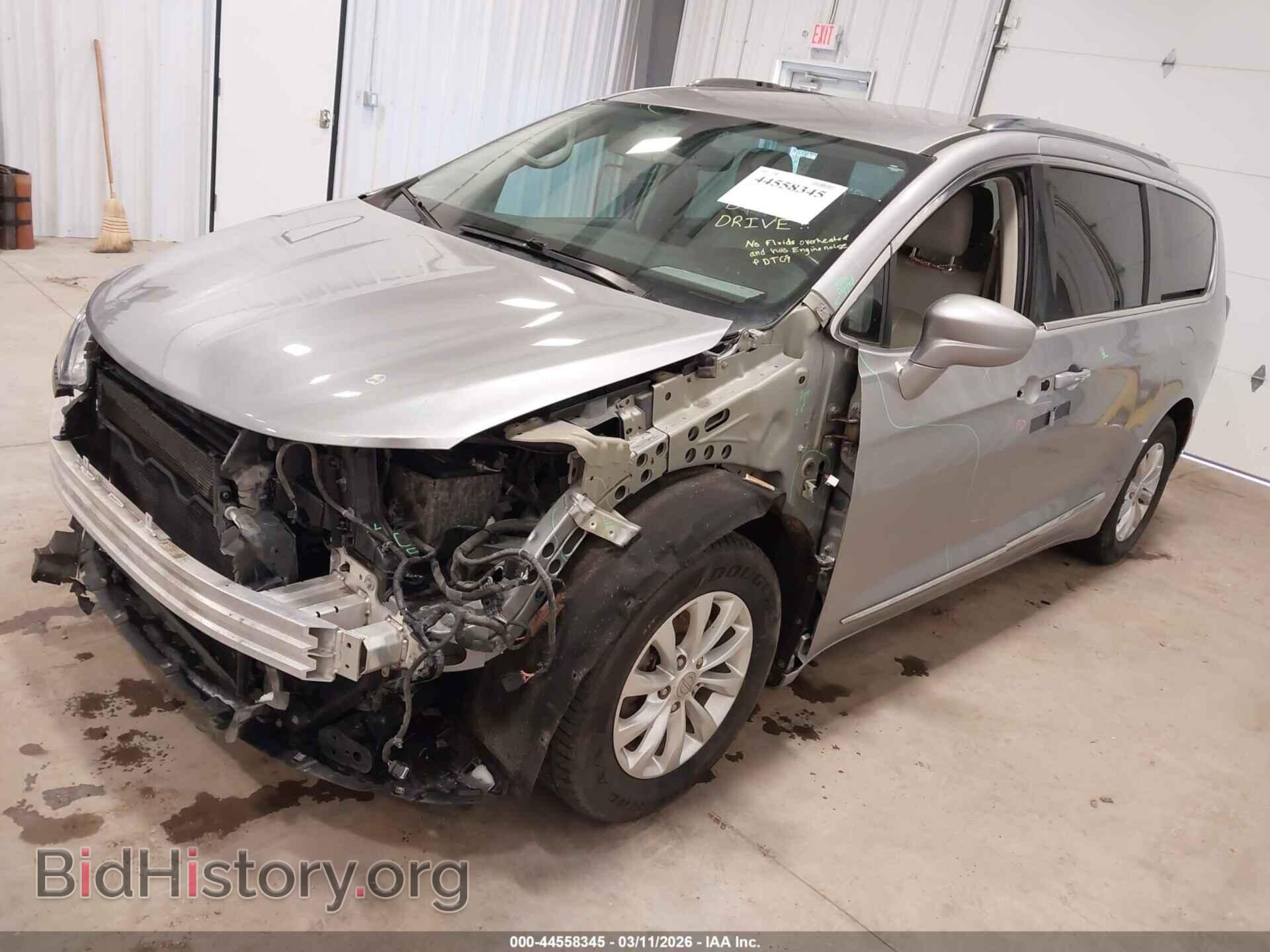 2018 CHRYSLER PACIFICA - VIN: 2C4RC1BG0JR141771 - Фото 2