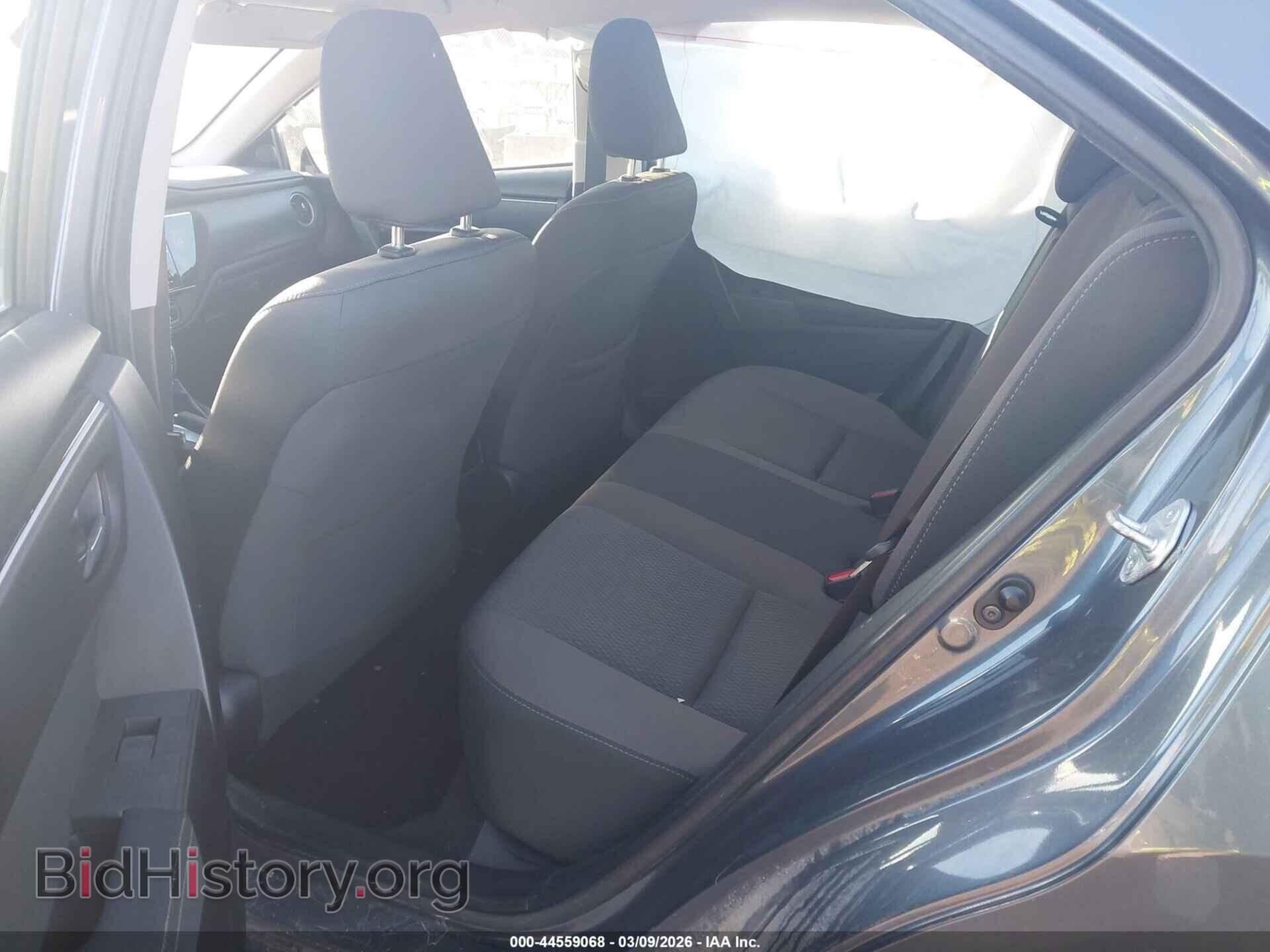 2018 TOYOTA COROLLA - VIN: 2T1BURHE3JC062467 - Фото 8