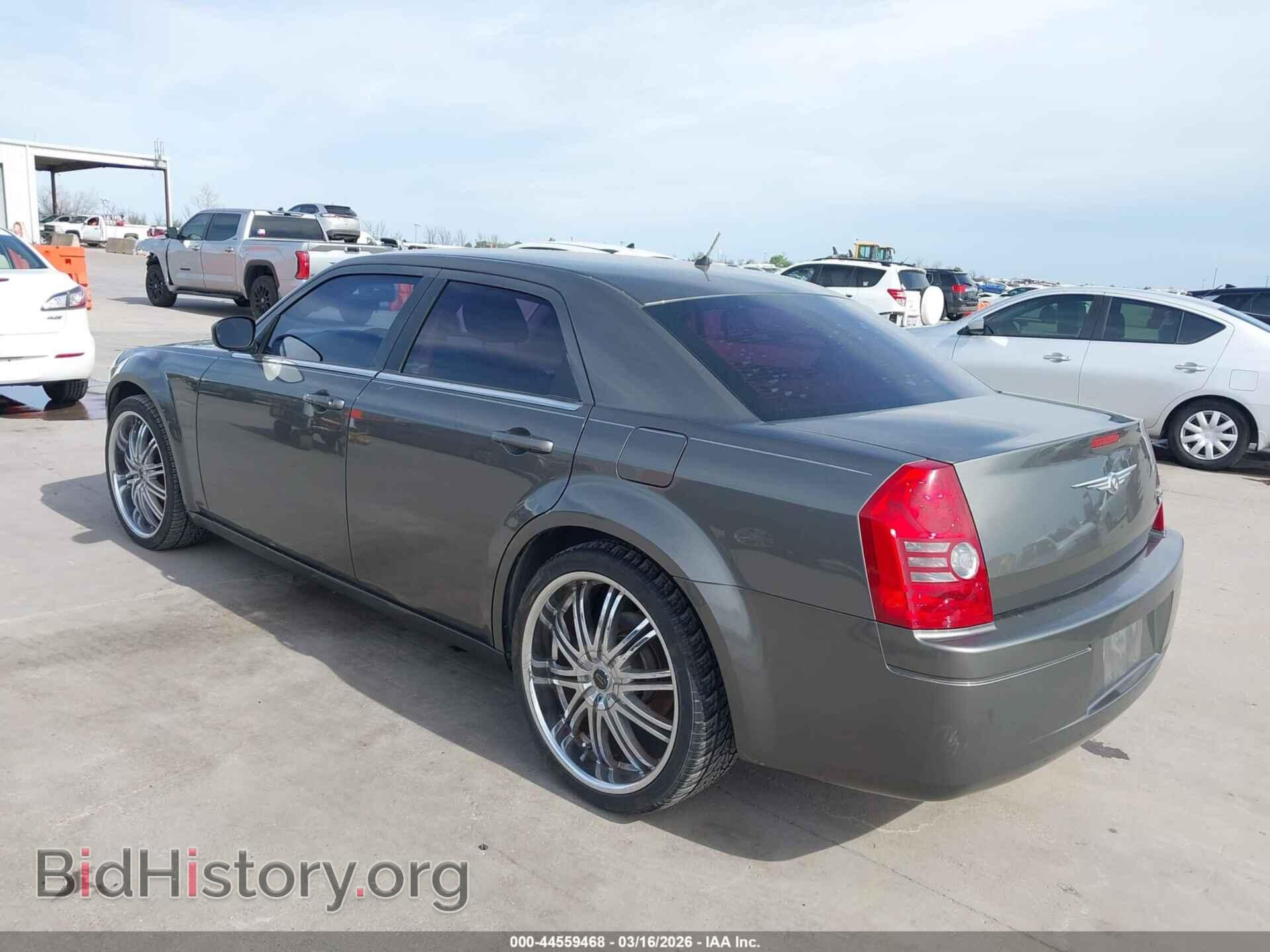 2008 CHRYSLER 300 - VIN: 2C3KA43R68H123790 - Фото 3
